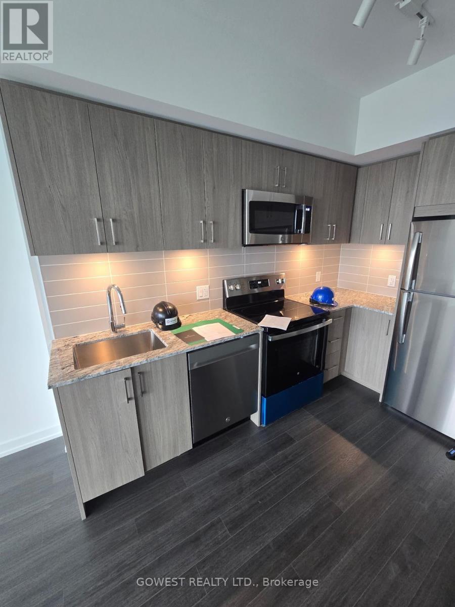 2001 - 4010 Eglinton Avenue W, Toronto, Ontario  M9A 0G5 - Photo 5 - W13743364