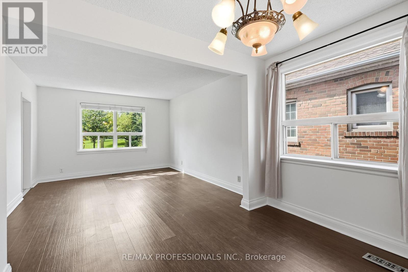 111 Wesley Street, Toronto, Ontario  M8Y 2W9 - Photo 10 - W13743400
