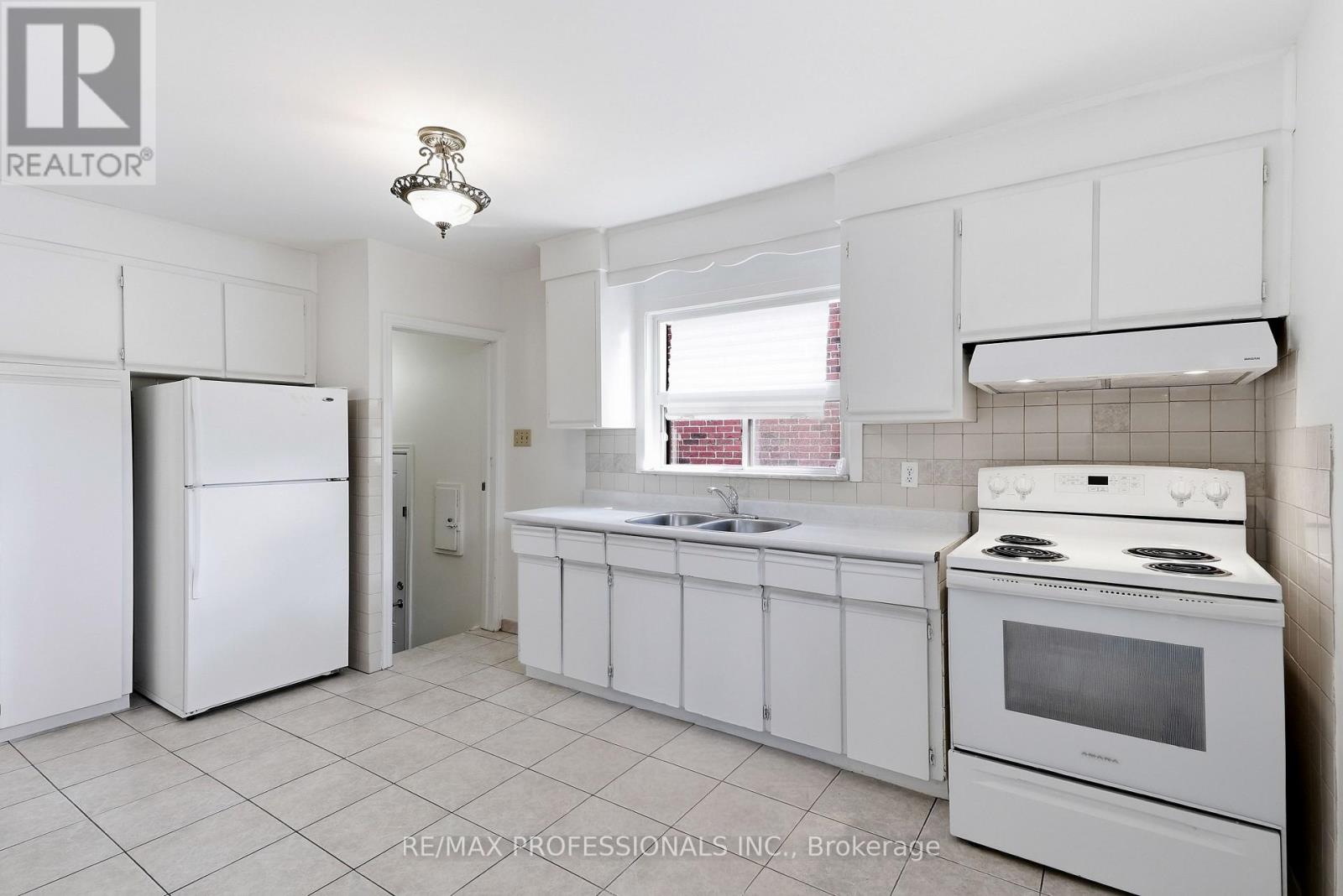 111 Wesley Street, Toronto, Ontario  M8Y 2W9 - Photo 16 - W13743400