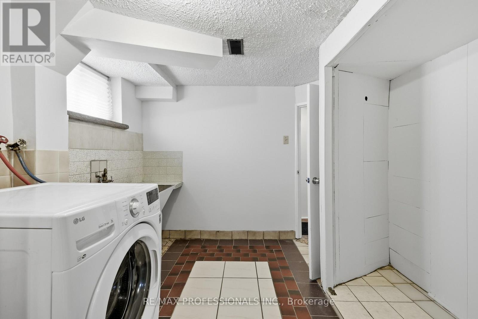 111 Wesley Street, Toronto, Ontario  M8Y 2W9 - Photo 40 - W13743400