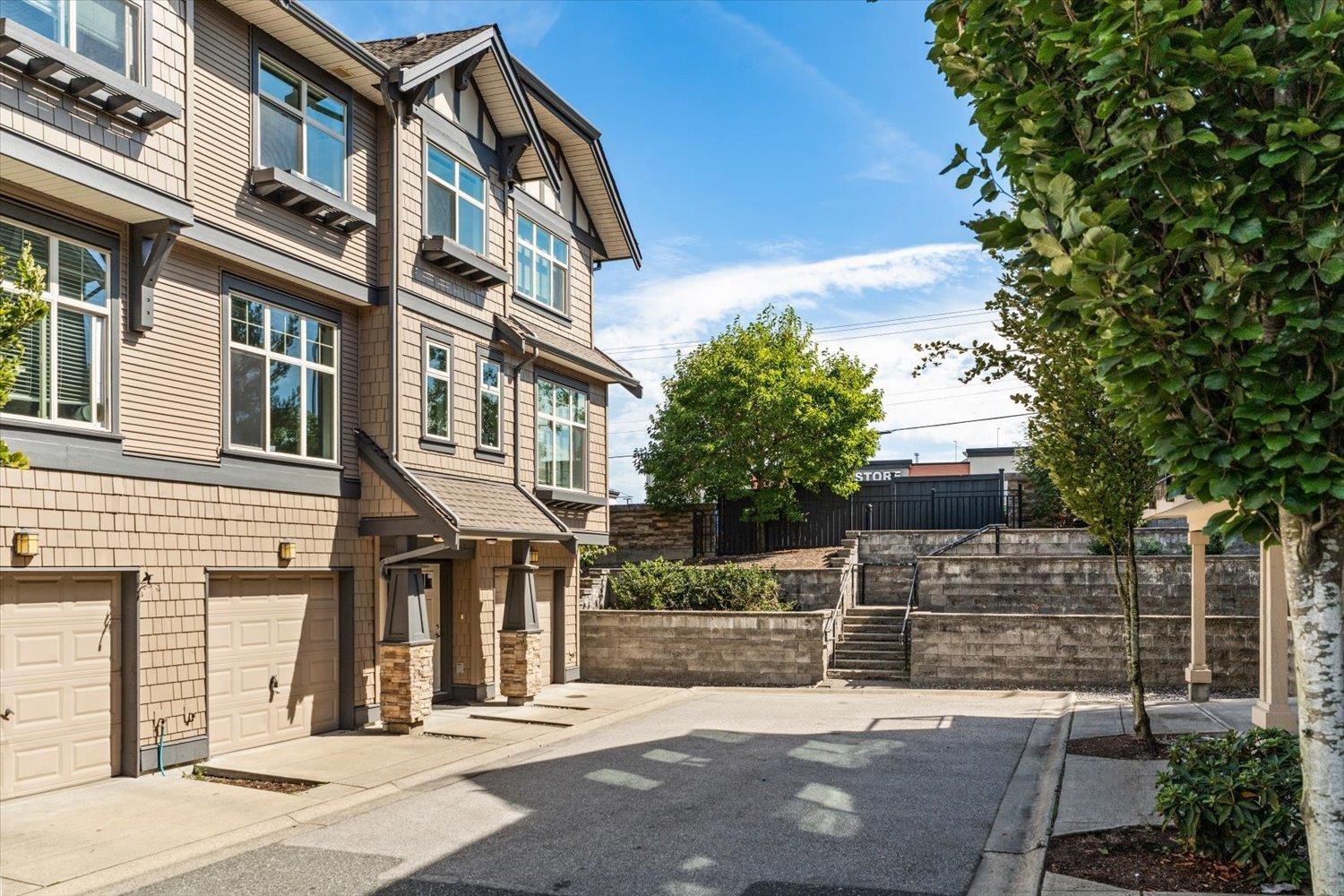 16 31125 Westridge Place, Abbotsford, British Columbia  V2T 0B9 - Photo 2 - R3161367