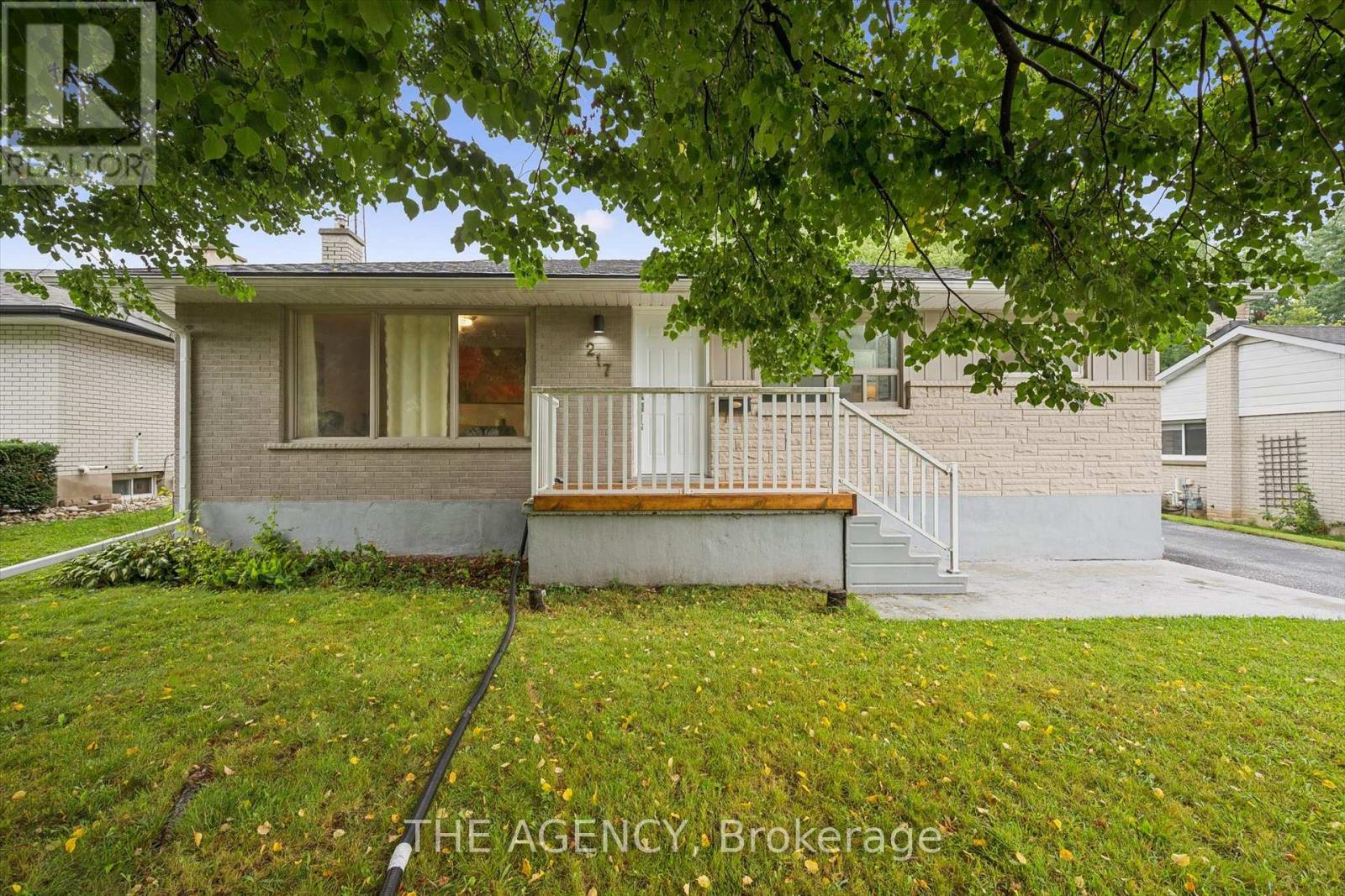 217 MAYFIELD AVENUE, Waterloo, Ontario