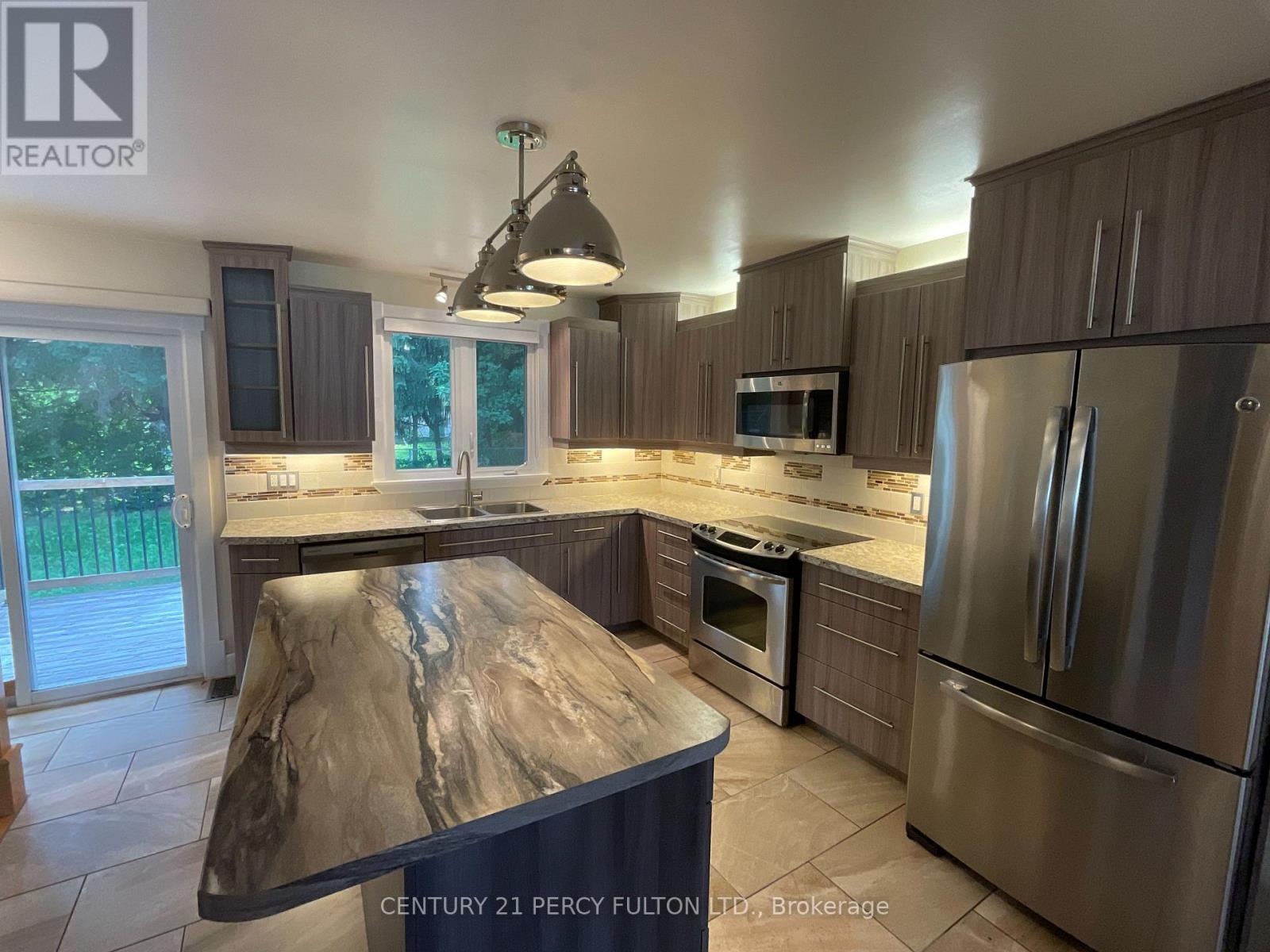 1060 Bourget Avenue, Ottawa, Ontario  K1J 8C2 - Photo 3 - X13743348