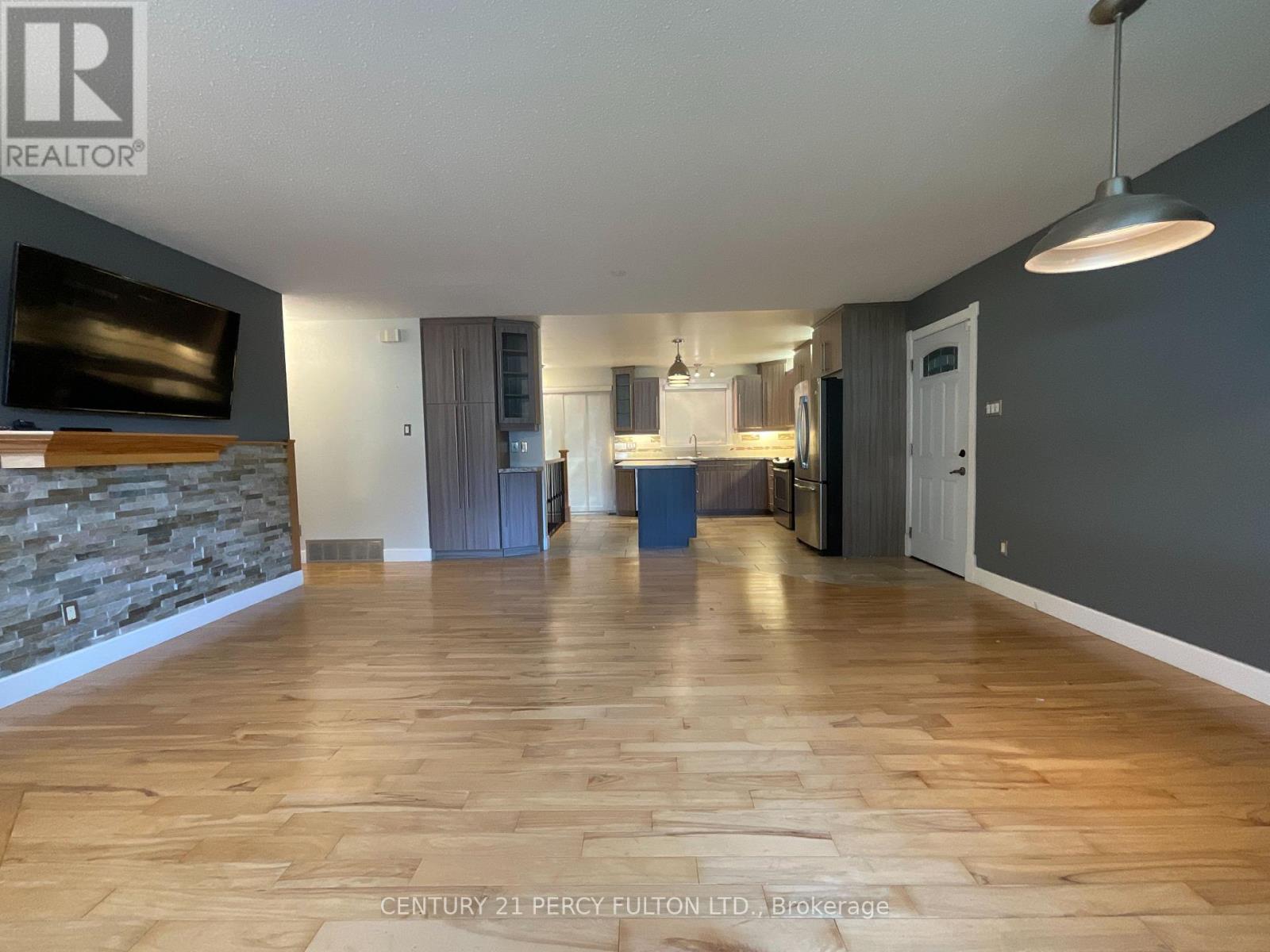 1060 Bourget Avenue, Ottawa, Ontario  K1J 8C2 - Photo 4 - X13743348
