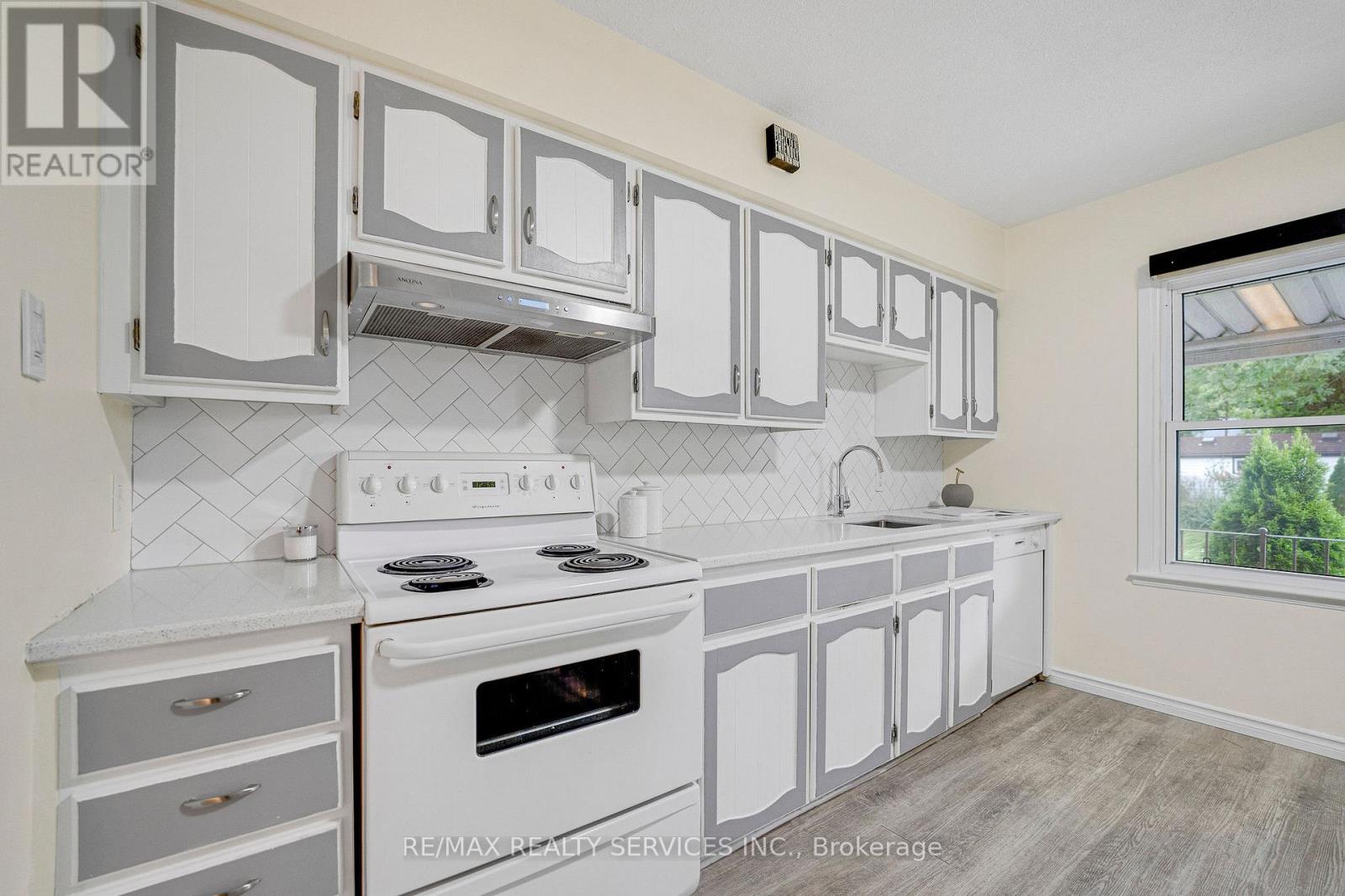 6289 Atlee Street, Niagara Falls, Ontario  L2G 2W4 - Photo 9 - X13743360