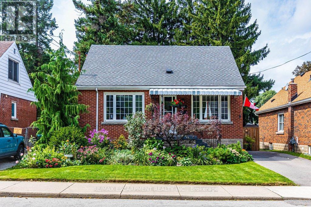 112 EAST 13TH STREET, Hamilton, Ontario