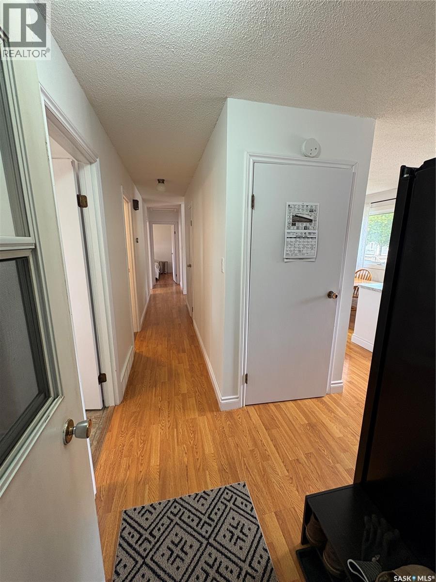 109 March Avenue E, Langenburg, Saskatchewan  S0A 2A0 - Photo 3 - SK047506