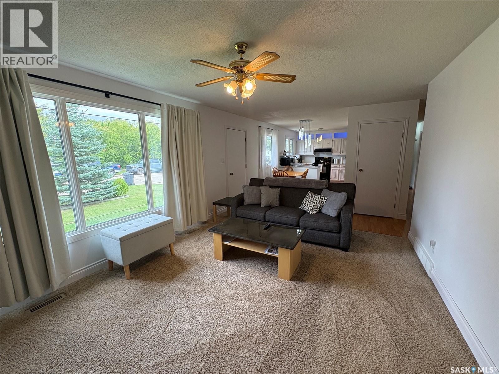 109 March Avenue E, Langenburg, Saskatchewan  S0A 2A0 - Photo 8 - SK047506