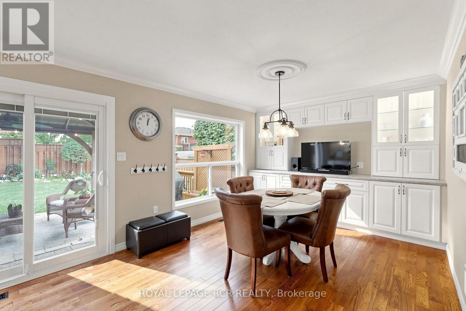 28 Roughley Street, Bradford West Gwillimbury, Ontario  L3Z 3B2 - Photo 13 - N13742252
