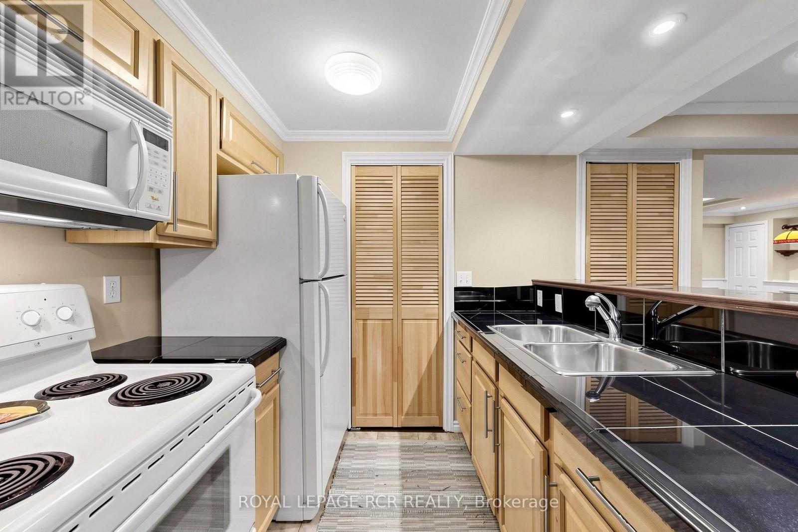28 Roughley Street, Bradford West Gwillimbury, Ontario  L3Z 3B2 - Photo 35 - N13742252