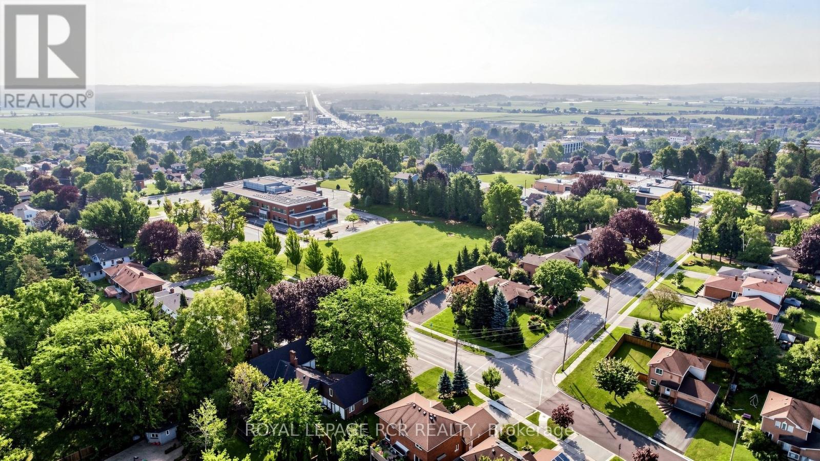 28 Roughley Street, Bradford West Gwillimbury, Ontario  L3Z 3B2 - Photo 49 - N13742252