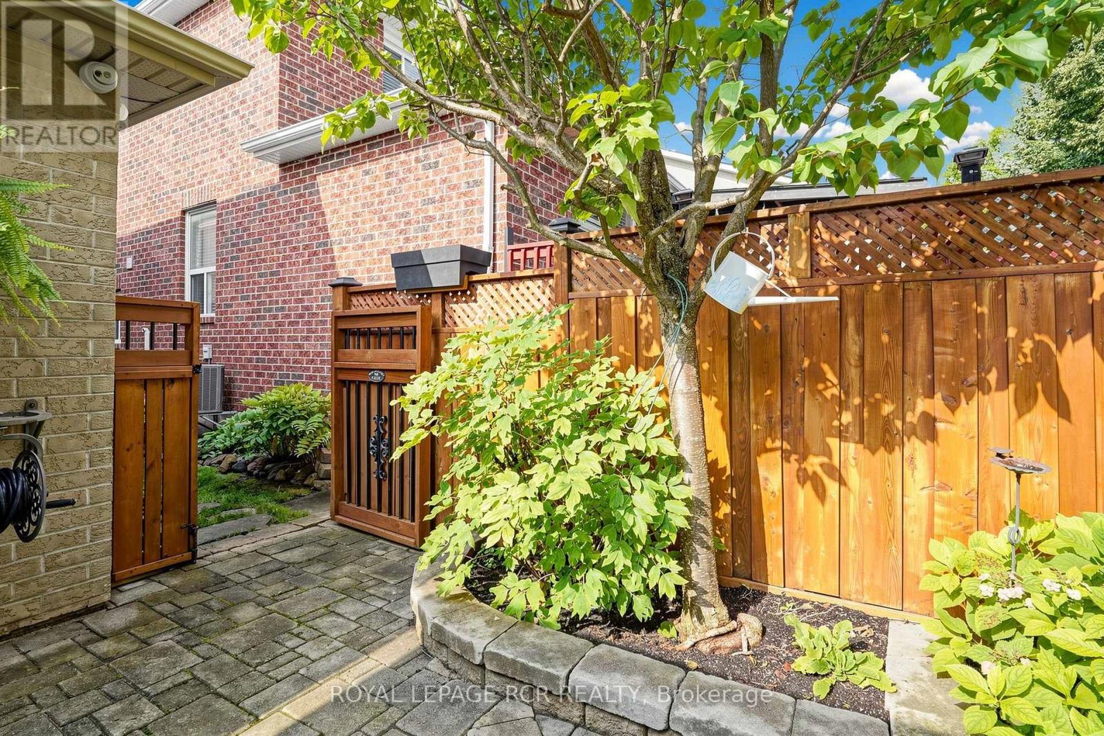 28 Roughley Street, Bradford West Gwillimbury, Ontario  L3Z 3B2 - Photo 44 - N13742252