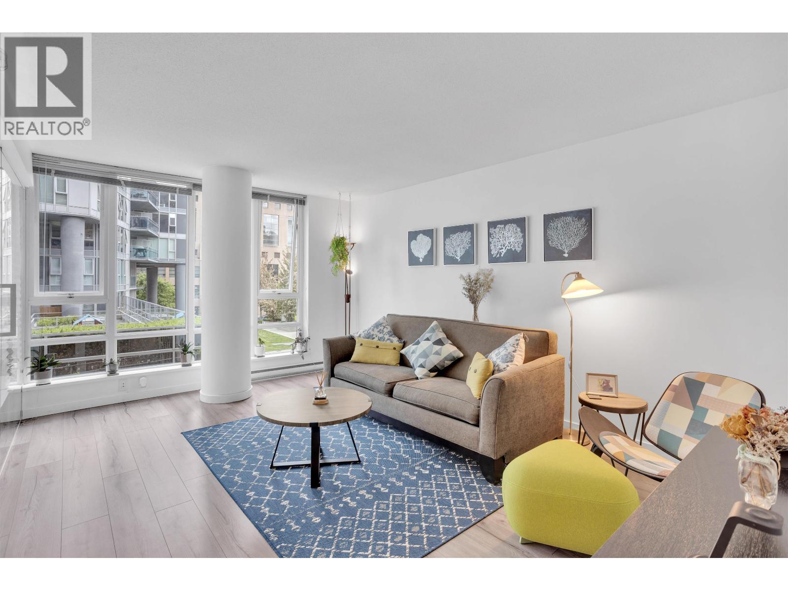 502 233 ROBSON STREET, Vancouver, British Columbia