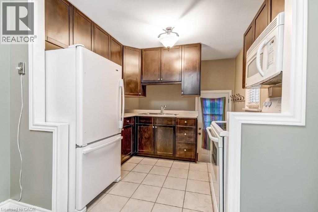74 Scrimger Avenue, Cambridge, Ontario  N1R 4W3 - Photo 5 - 40857785