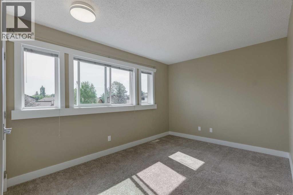 31 Deer Place SE, Calgary, Alberta  T2J 6W6 - Photo 14 - A2341381