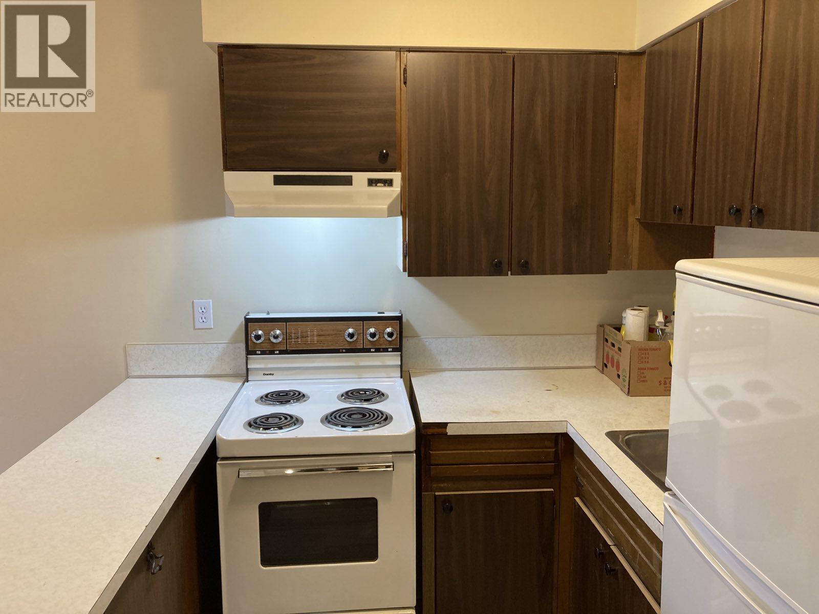 211 3570 E Hastings Street, Vancouver, British Columbia  V5K 2A7 - Photo 4 - R3161451