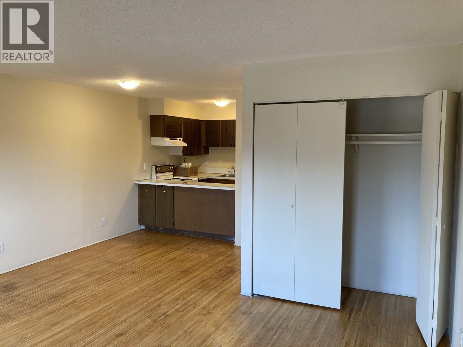 211 3570 E Hastings Street, Vancouver, British Columbia  V5K 2A7 - Photo 6 - R3161451