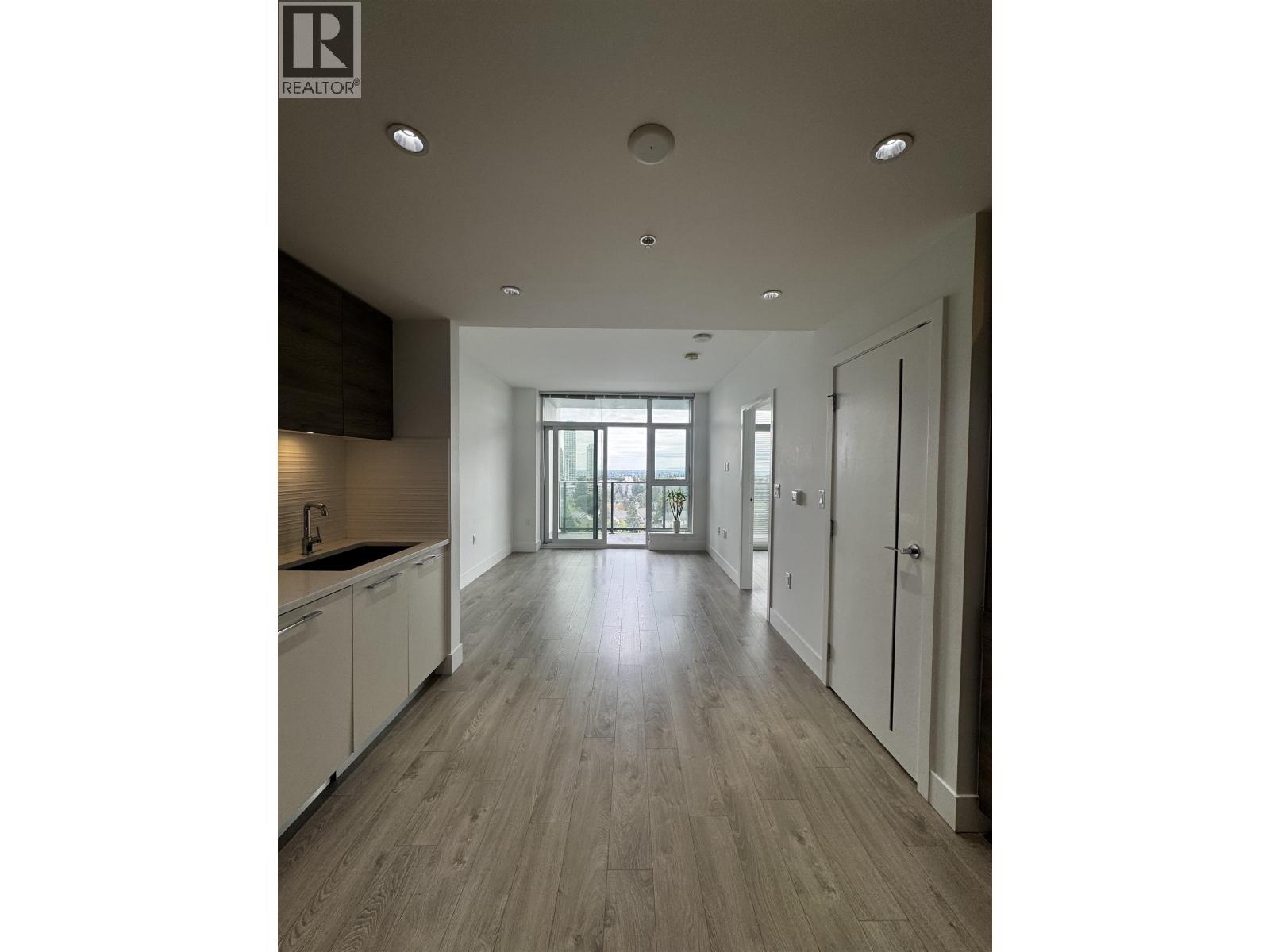709 7388 Kingsway, Burnaby, British Columbia  V3N 0G9 - Photo 13 - R3161459