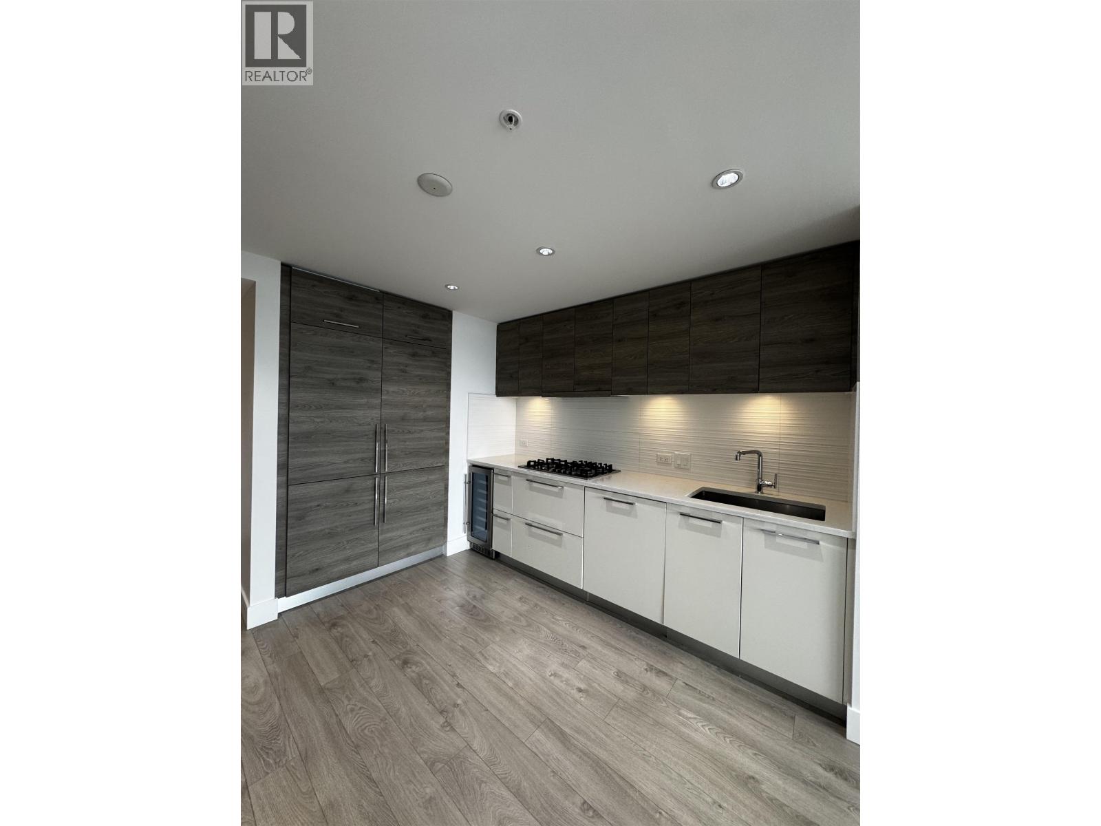 709 7388 Kingsway, Burnaby, British Columbia  V3N 0G9 - Photo 6 - R3161459