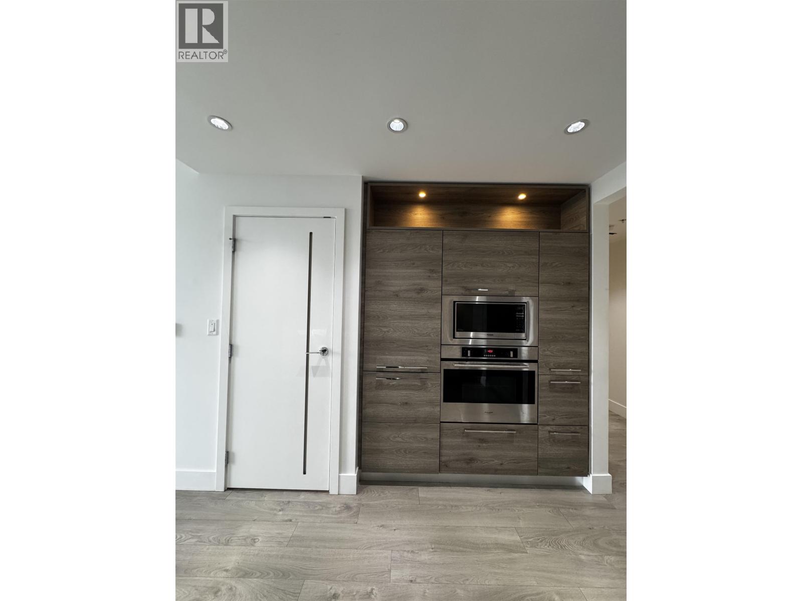 709 7388 Kingsway, Burnaby, British Columbia  V3N 0G9 - Photo 7 - R3161459