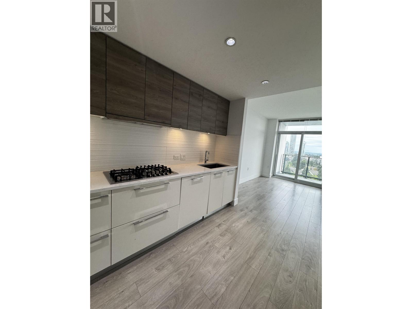 709 7388 Kingsway, Burnaby, British Columbia  V3N 0G9 - Photo 8 - R3161459