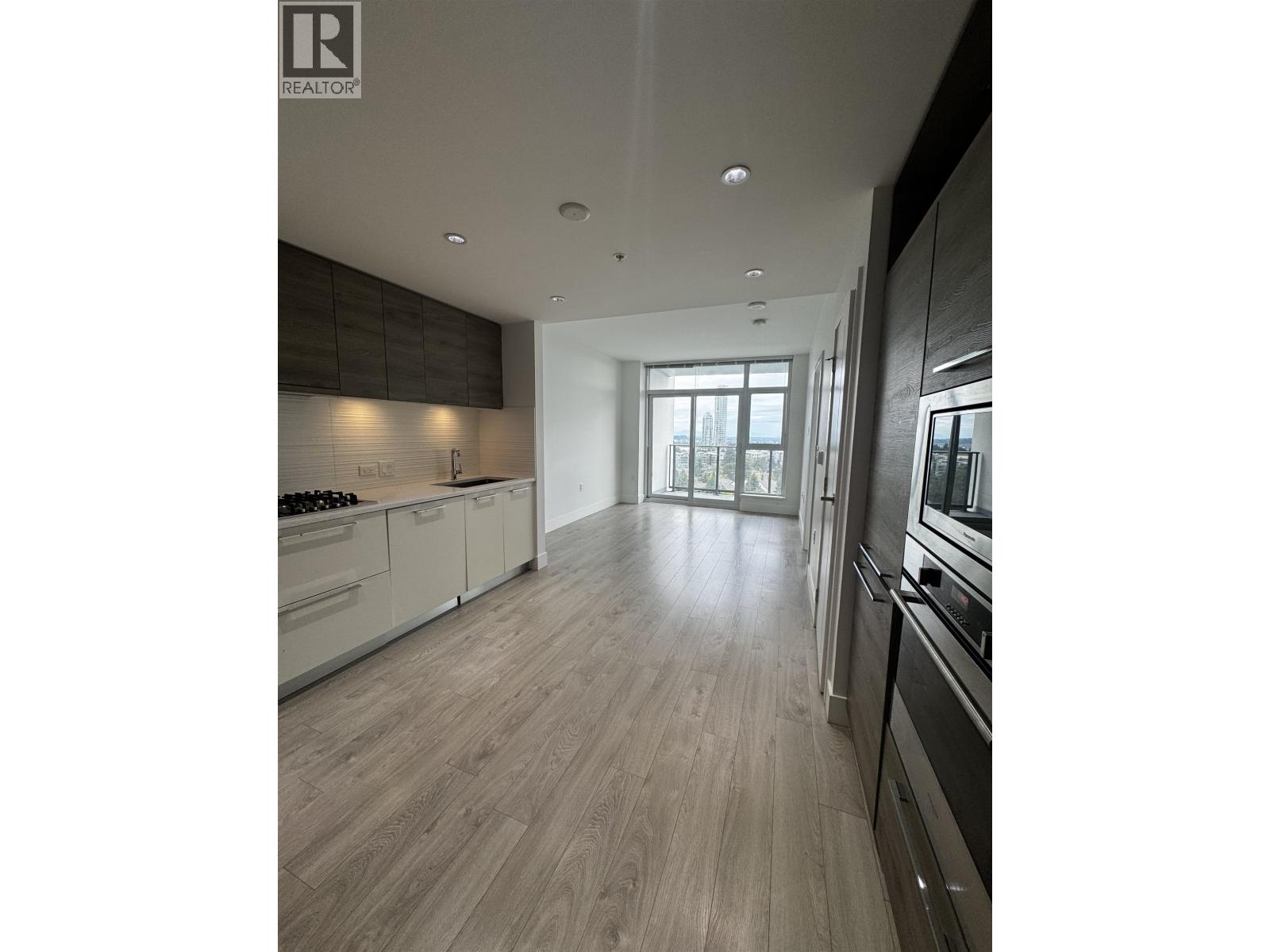709 7388 Kingsway, Burnaby, British Columbia  V3N 0G9 - Photo 9 - R3161459