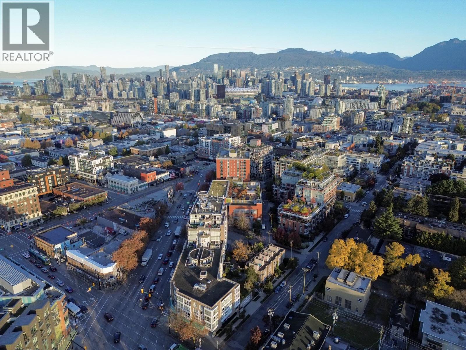 63 Kingsway, Vancouver, British Columbia  V5T 3J1 - Photo 2 - C8081769