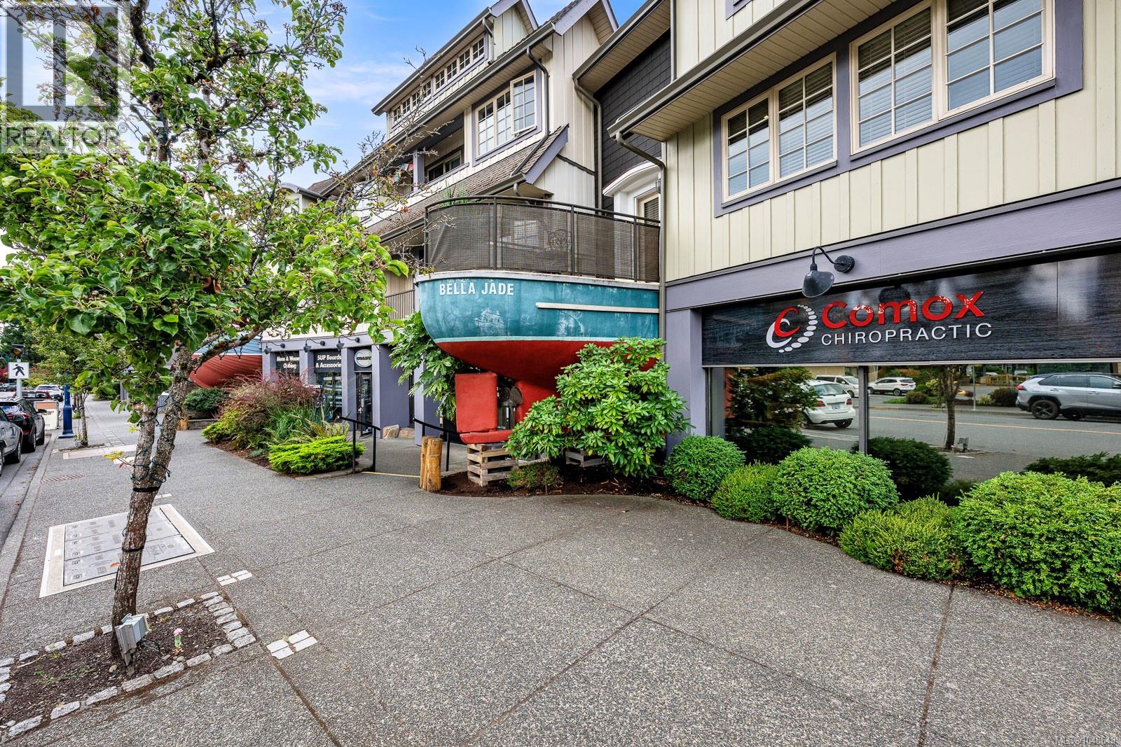 204 1705 Comox Ave, Comox, British Columbia  V9M 3M1 - Photo 39 - 1048643