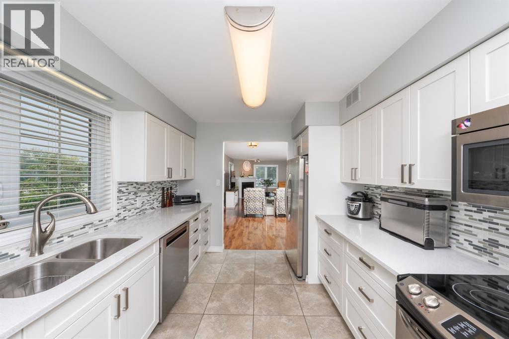 1520 Venetian Boulevard Unit# M201, Point Edward, Ontario  N7T 7Z8 - Photo 14 - 26021622