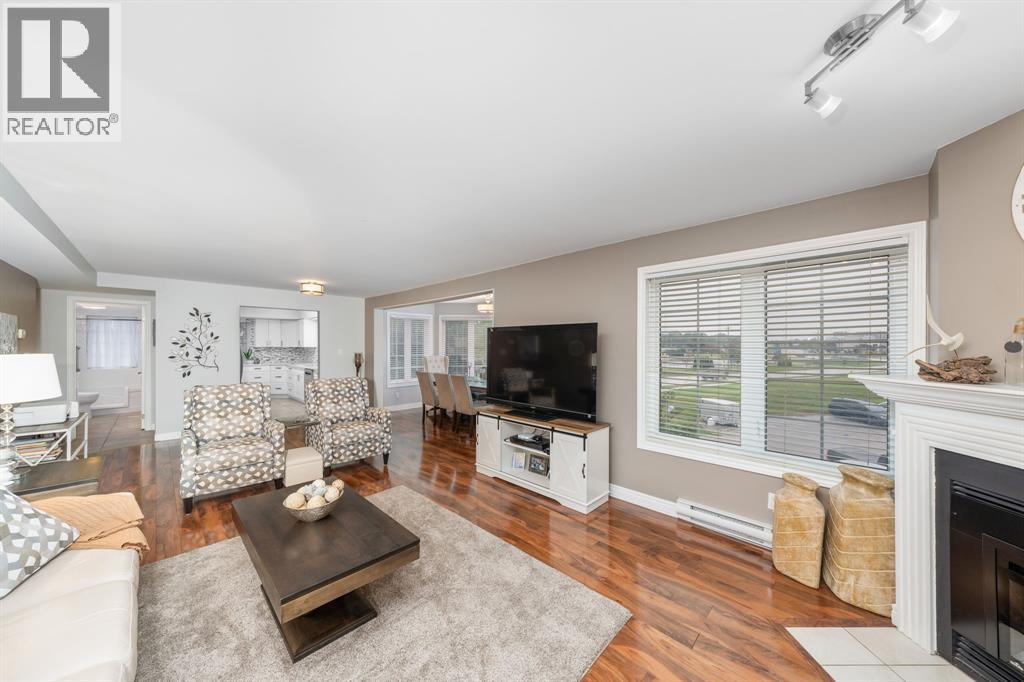1520 Venetian BOULEVARD Unit# M201, Point Edward, Ontario