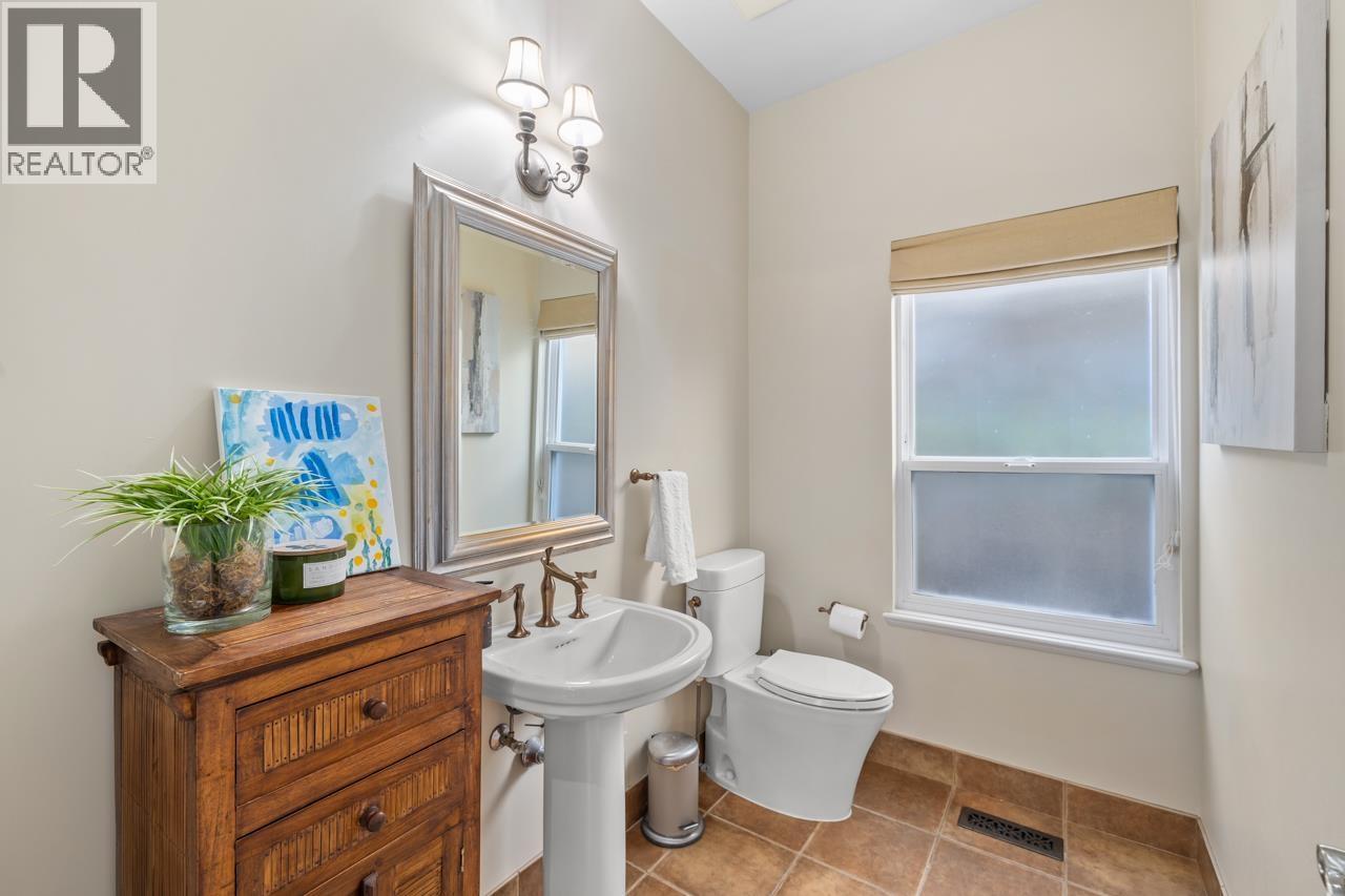 5401 West Vista Court, West Vancouver, British Columbia  V7W 3G8 - Photo 15 - R3161214