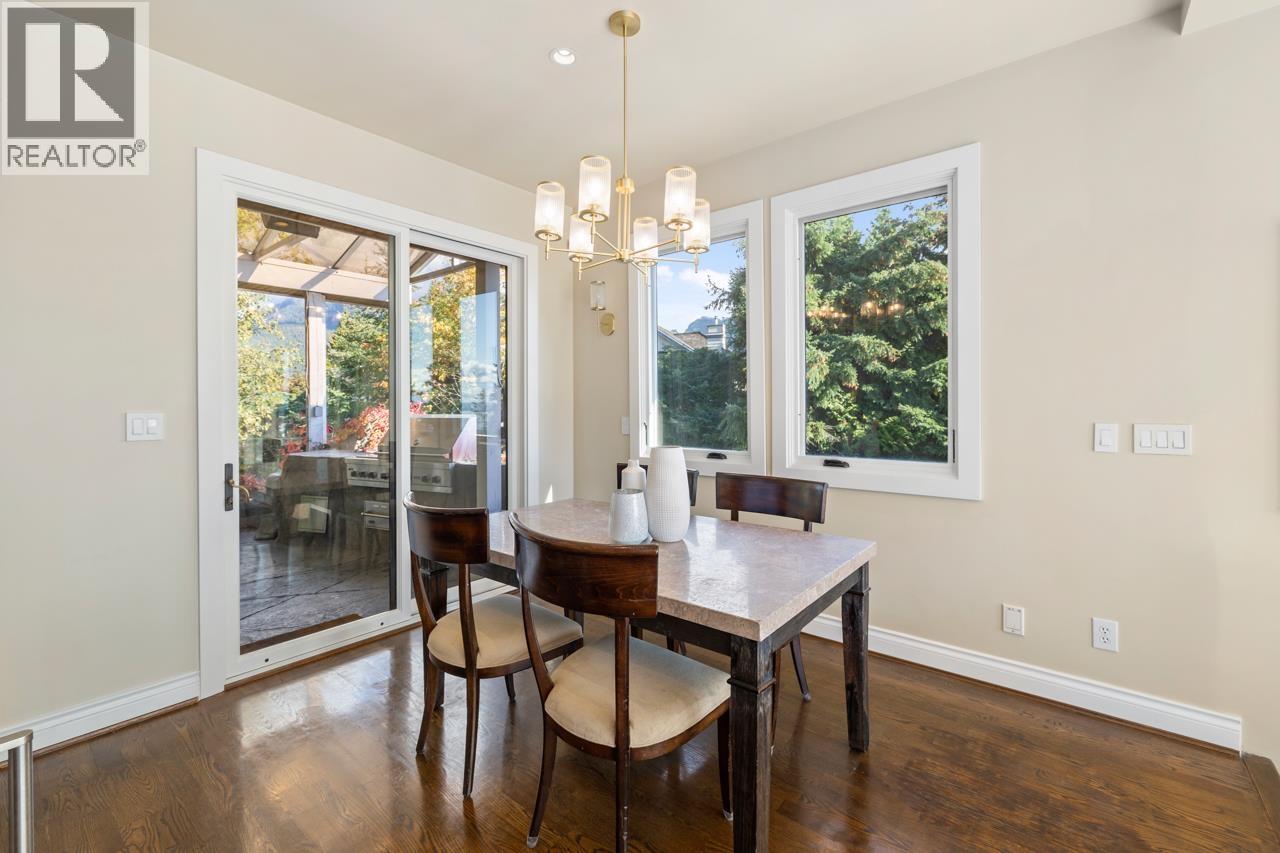 5401 West Vista Court, West Vancouver, British Columbia  V7W 3G8 - Photo 11 - R3161214