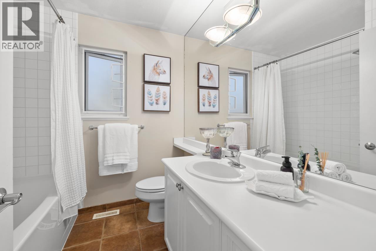 5401 West Vista Court, West Vancouver, British Columbia  V7W 3G8 - Photo 29 - R3161214