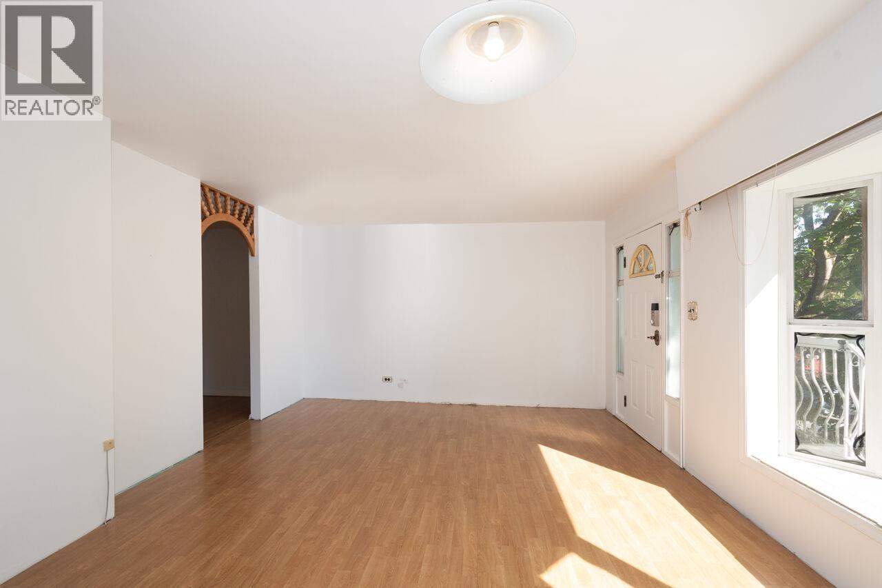 1777 E 4th Avenue, Vancouver, British Columbia  V5N 1J9 - Photo 4 - R3161446