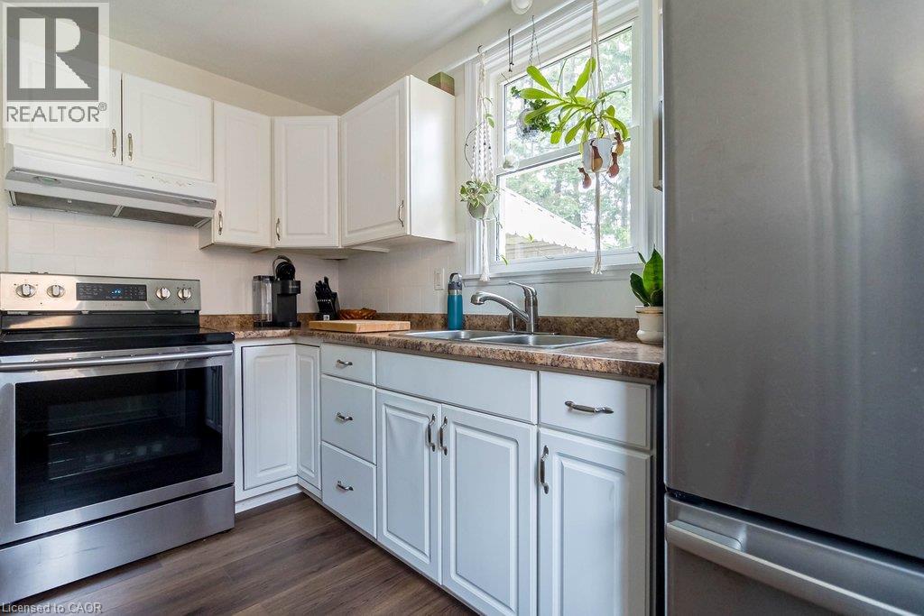 112 East 13th Street, Hamilton, Ontario  L9A 3Z5 - Photo 20 - 40860340