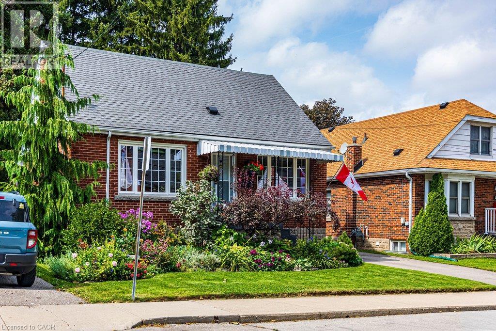 112 East 13th Street, Hamilton, Ontario  L9A 3Z5 - Photo 2 - 40860340