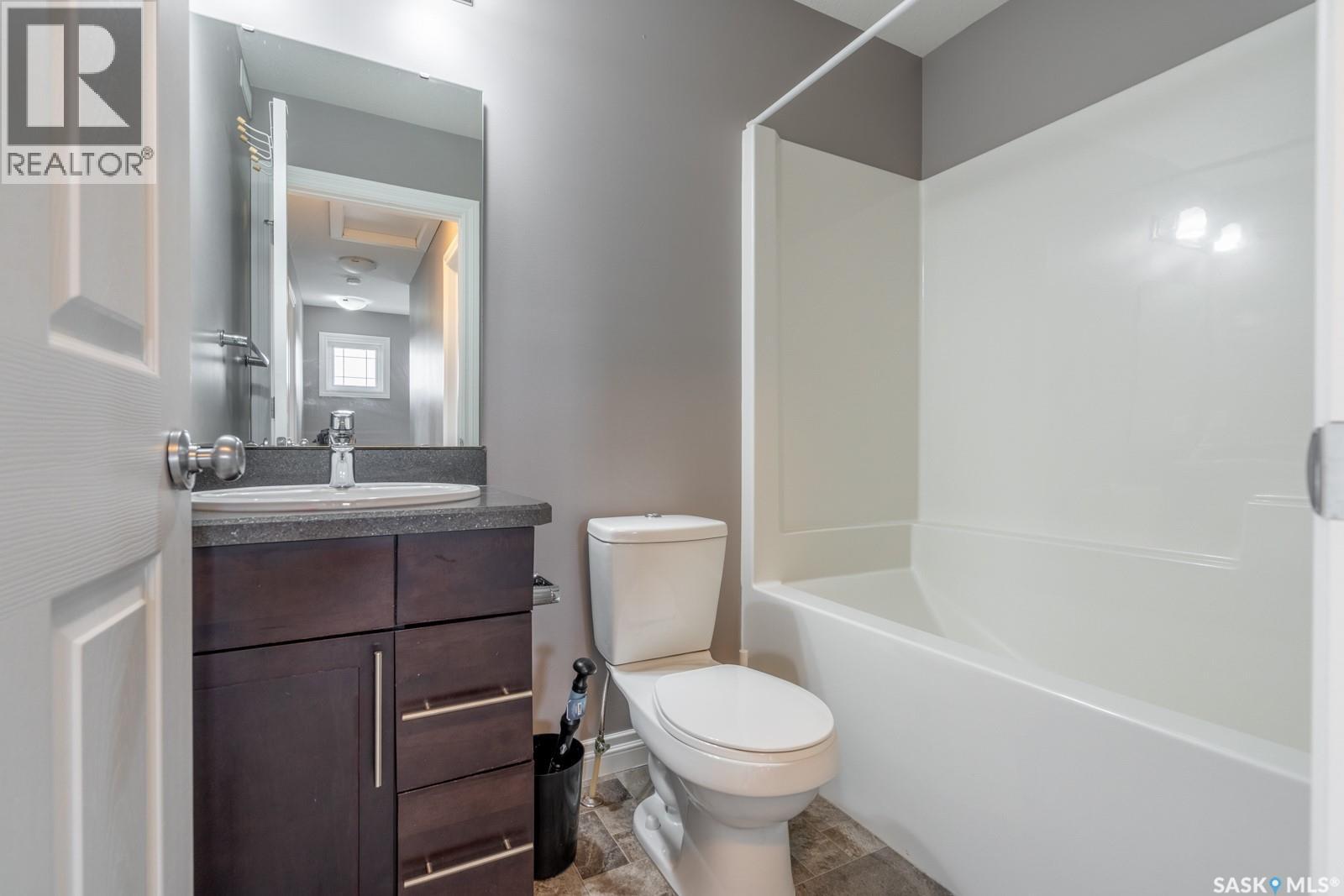 8701 Archer Lane, Regina, Saskatchewan  S4Y 1A3 - Photo 24 - SK047513