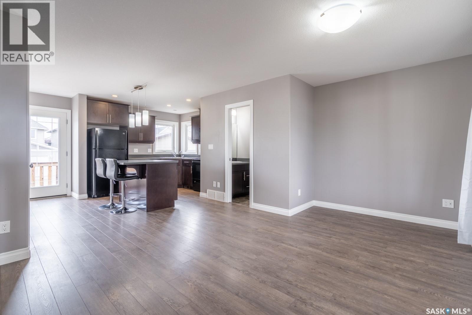 8701 Archer Lane, Regina, Saskatchewan  S4Y 1A3 - Photo 5 - SK047513