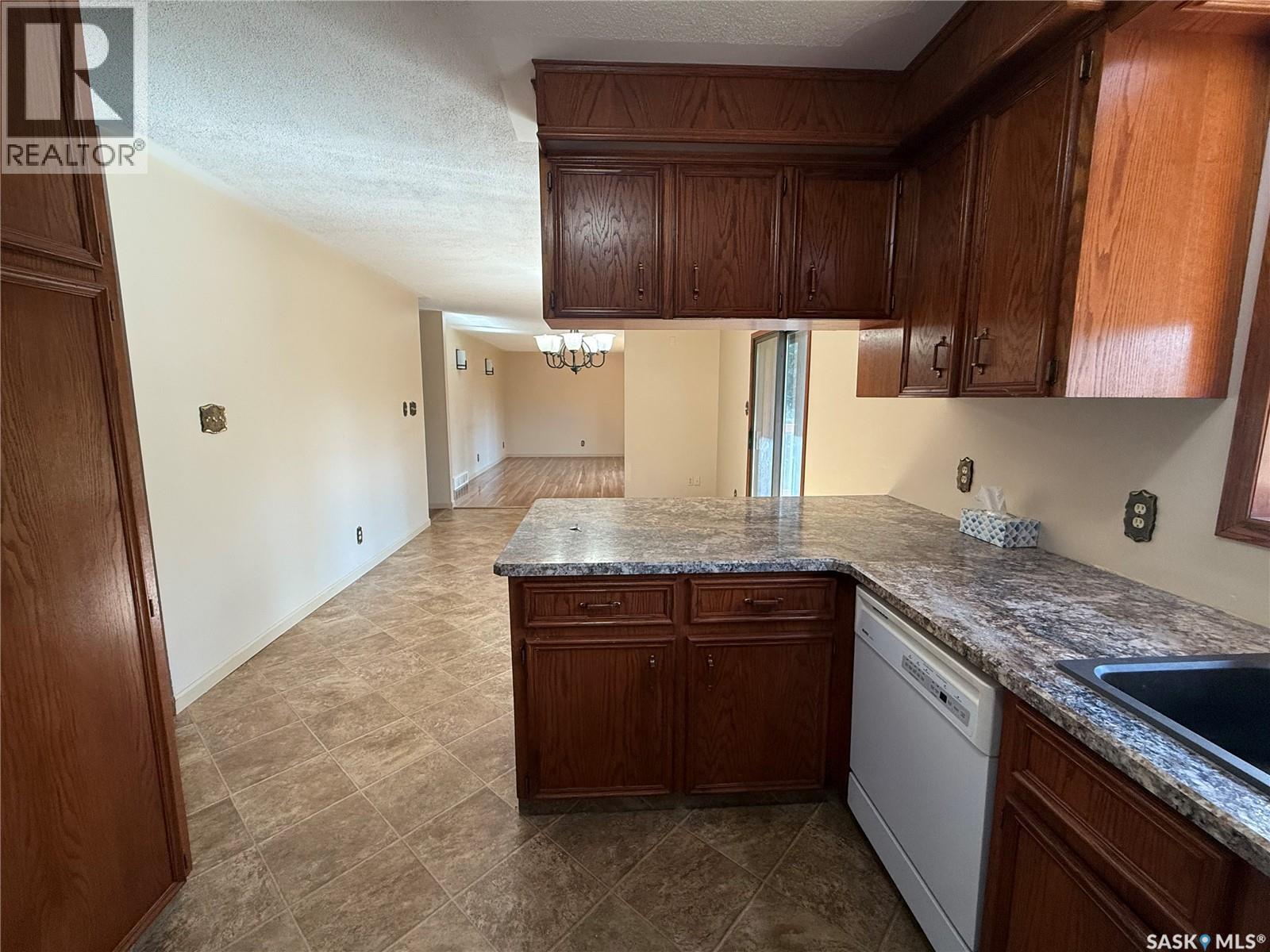 306 20th Avenue Nw, Buckland Rm No. 491, Saskatchewan  S6V 5R3 - Photo 5 - SK047339