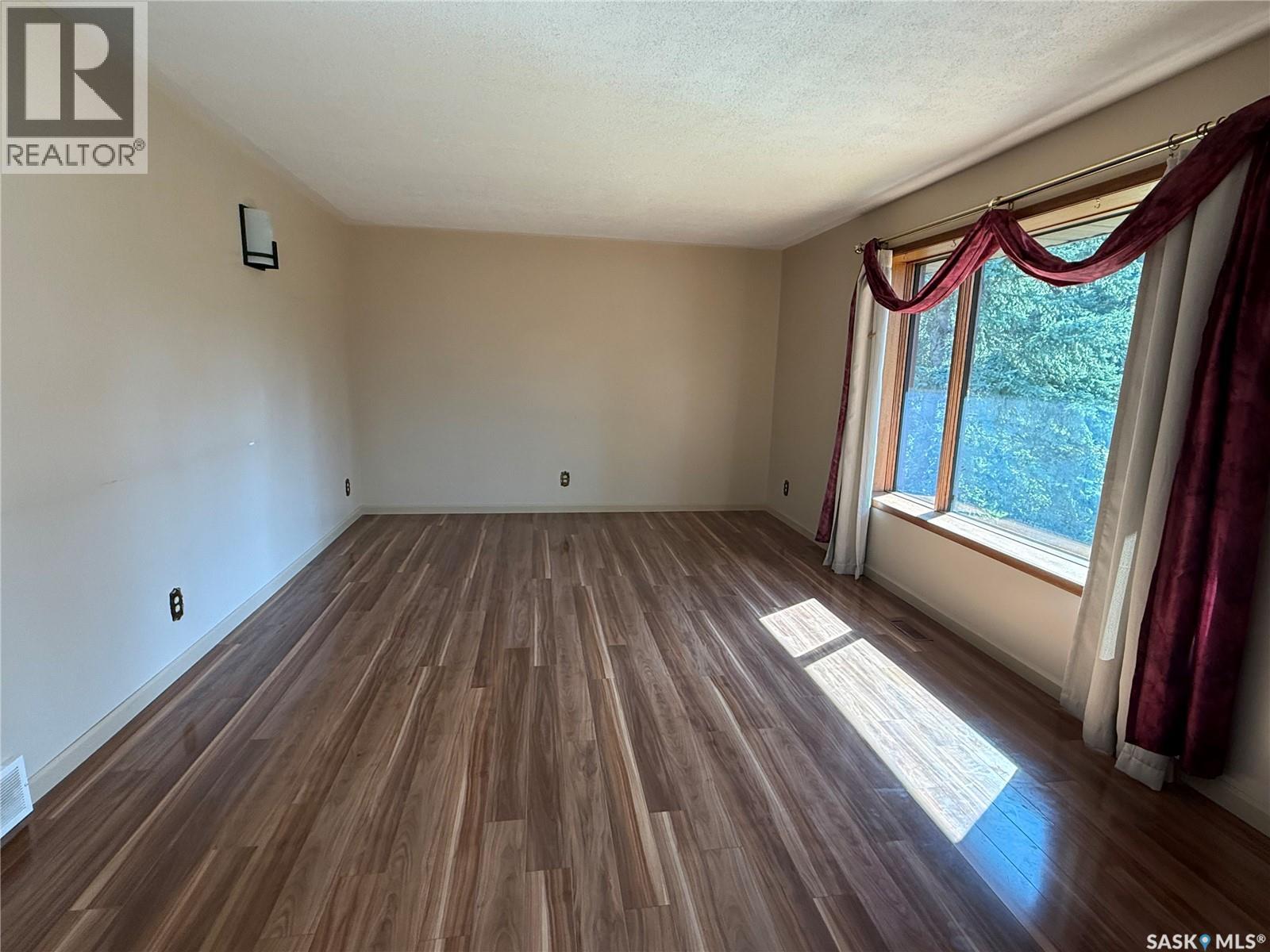 306 20th Avenue Nw, Buckland Rm No. 491, Saskatchewan  S6V 5R3 - Photo 7 - SK047339