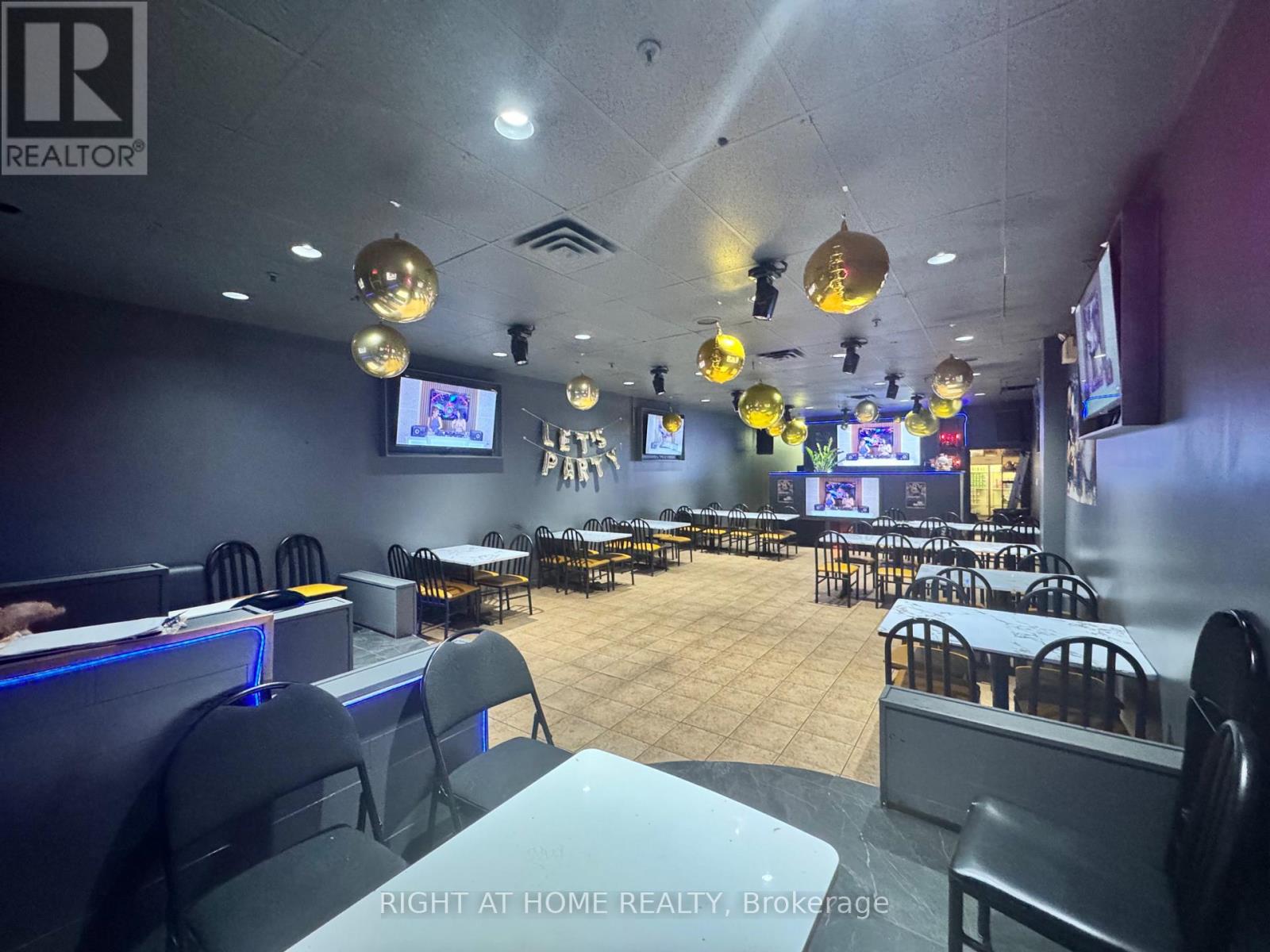 Unit 2 - 3232 Steeles Avenue W, Vaughan, Ontario  L4K 4C8 - Photo 4 - N13723020