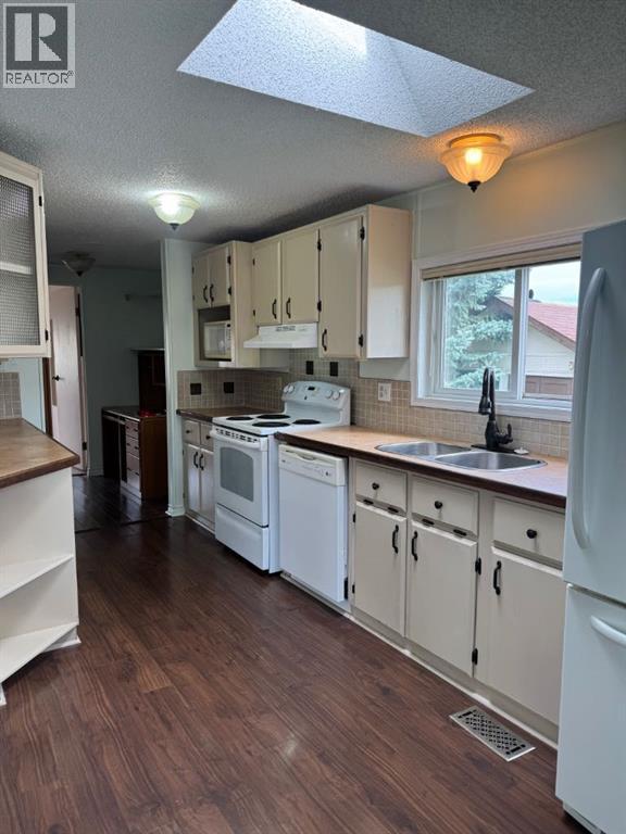 508 Home Place, High River, Alberta  T1V 1K1 - Photo 9 - A2341659