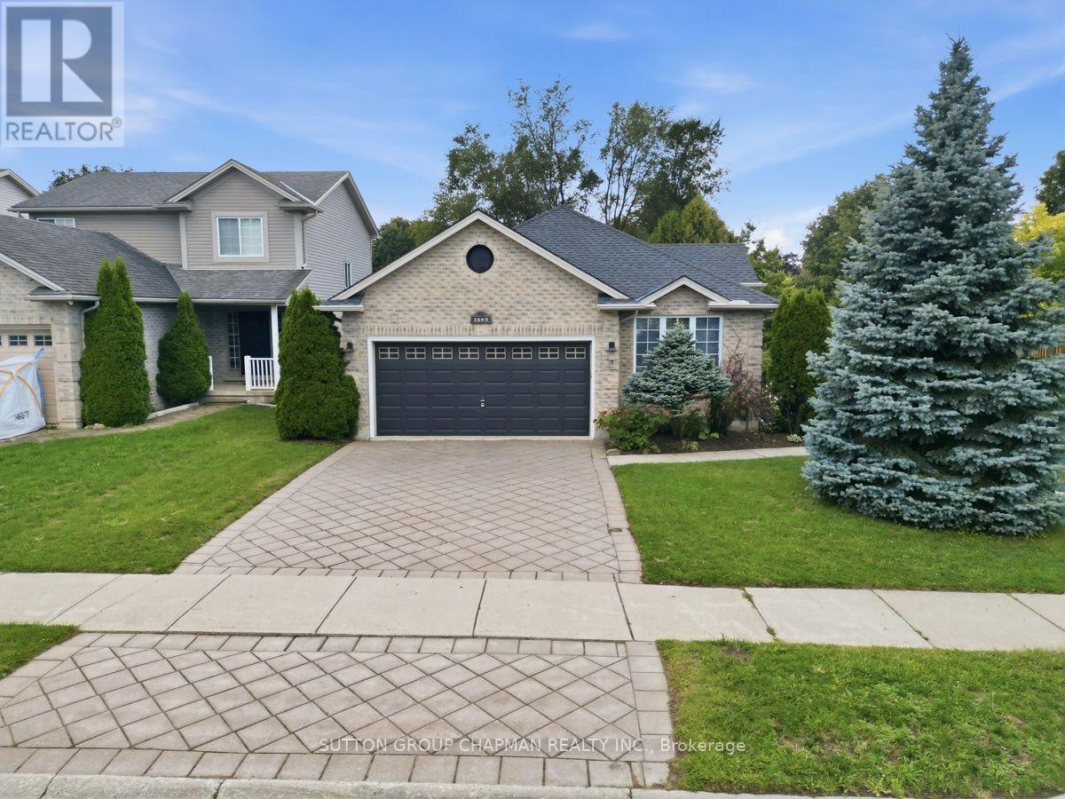 1645 DEVOS DRIVE, London North, Ontario