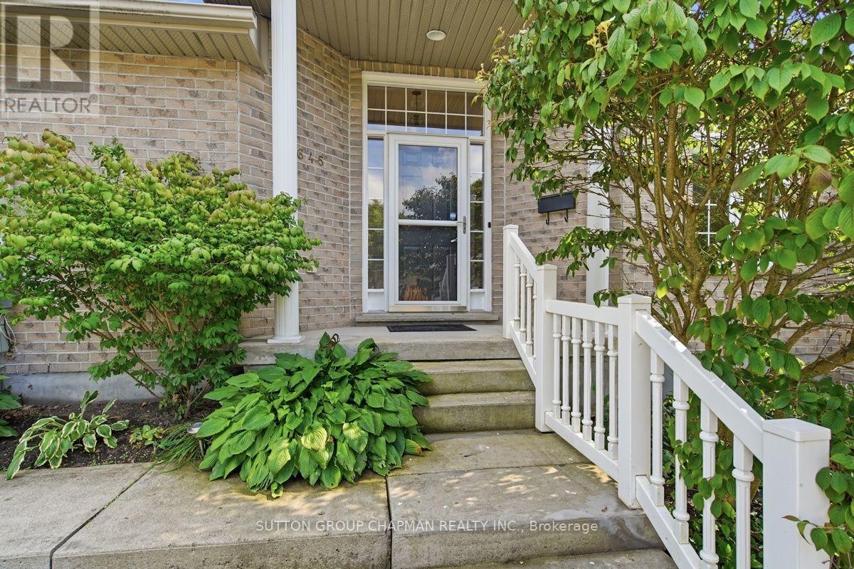 1645 Devos Drive, London North, Ontario  N5X 4K8 - Photo 2 - X13743510