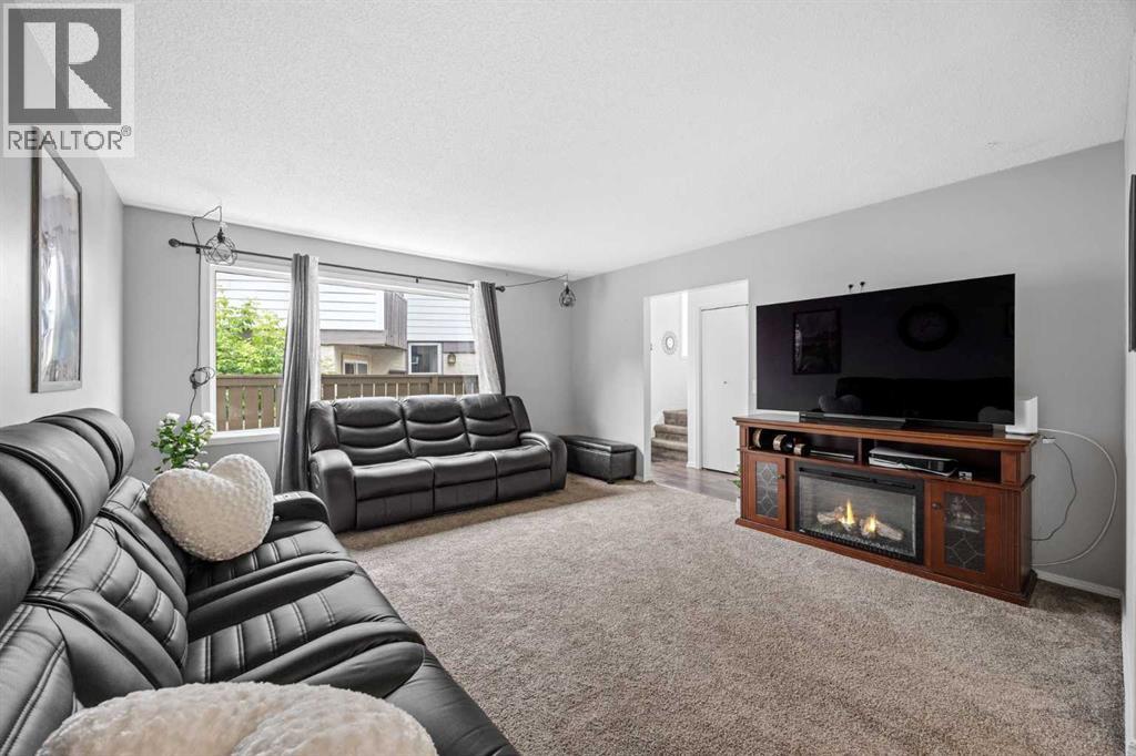 8, 111 Huntington Park Green Nw, Calgary, Alberta  T2K 5H4 - Photo 8 - A2329789
