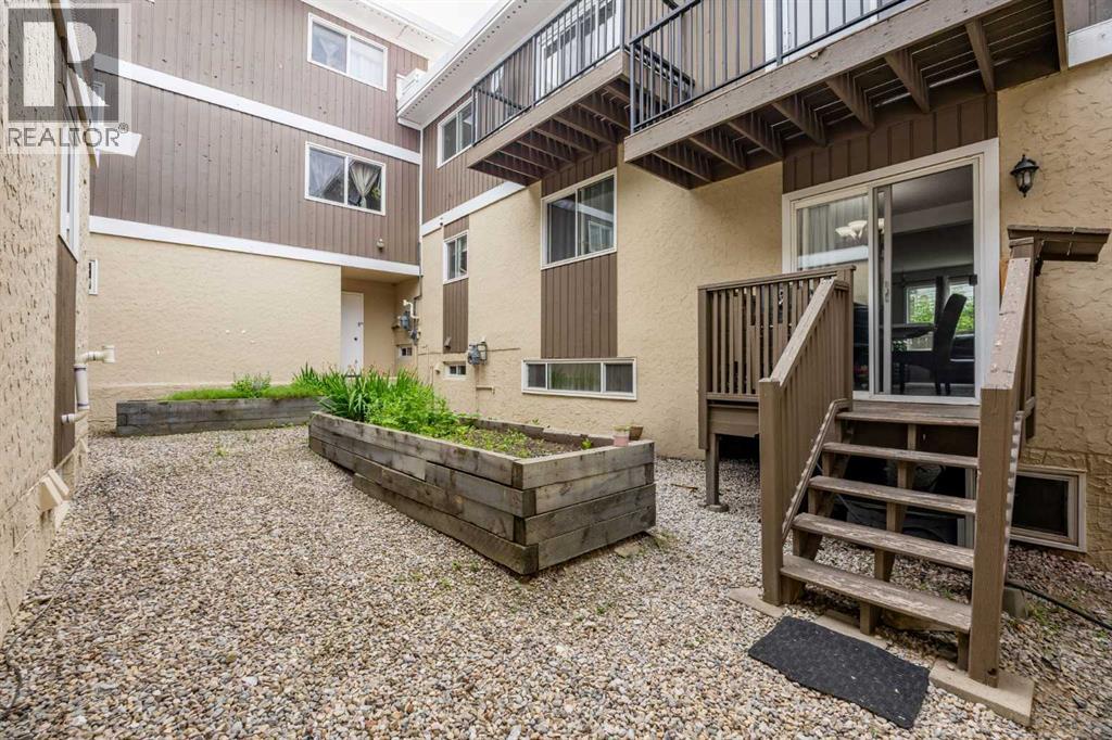 8, 111 Huntington Park Green Nw, Calgary, Alberta  T2K 5H4 - Photo 31 - A2329789