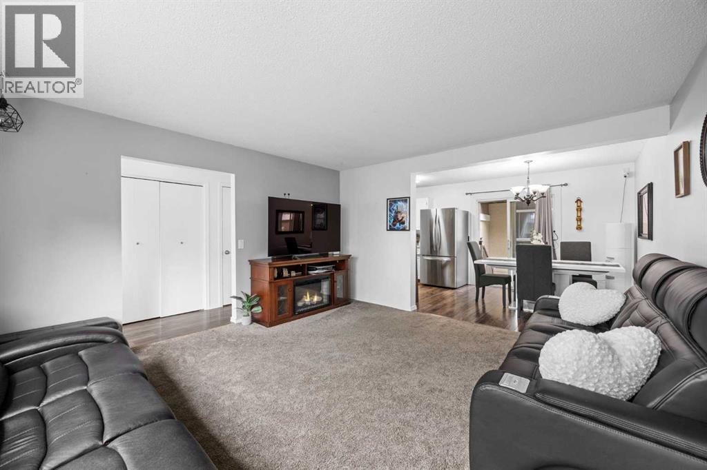 8, 111 Huntington Park Green Nw, Calgary, Alberta  T2K 5H4 - Photo 6 - A2329789