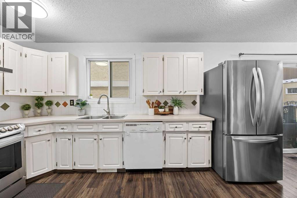 8, 111 Huntington Park Green Nw, Calgary, Alberta  T2K 5H4 - Photo 13 - A2329789