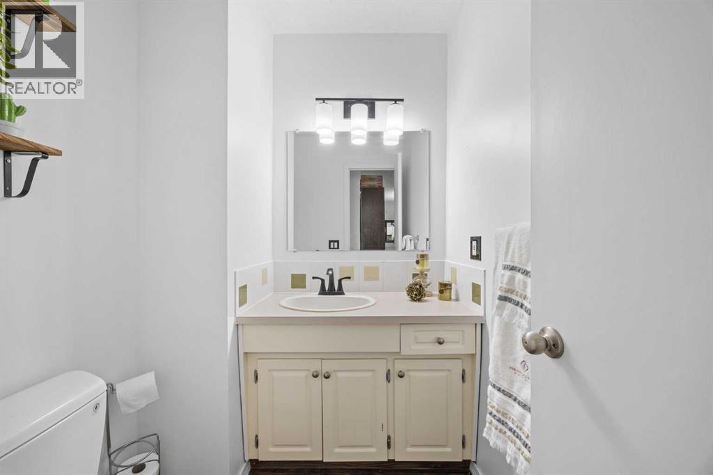 8, 111 Huntington Park Green Nw, Calgary, Alberta  T2K 5H4 - Photo 14 - A2329789