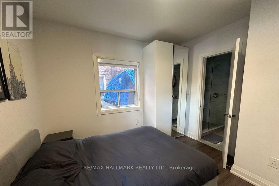4 - 595 St Clair Avenue W, Toronto, Ontario  M6C 1A3 - Photo 12 - C13743464